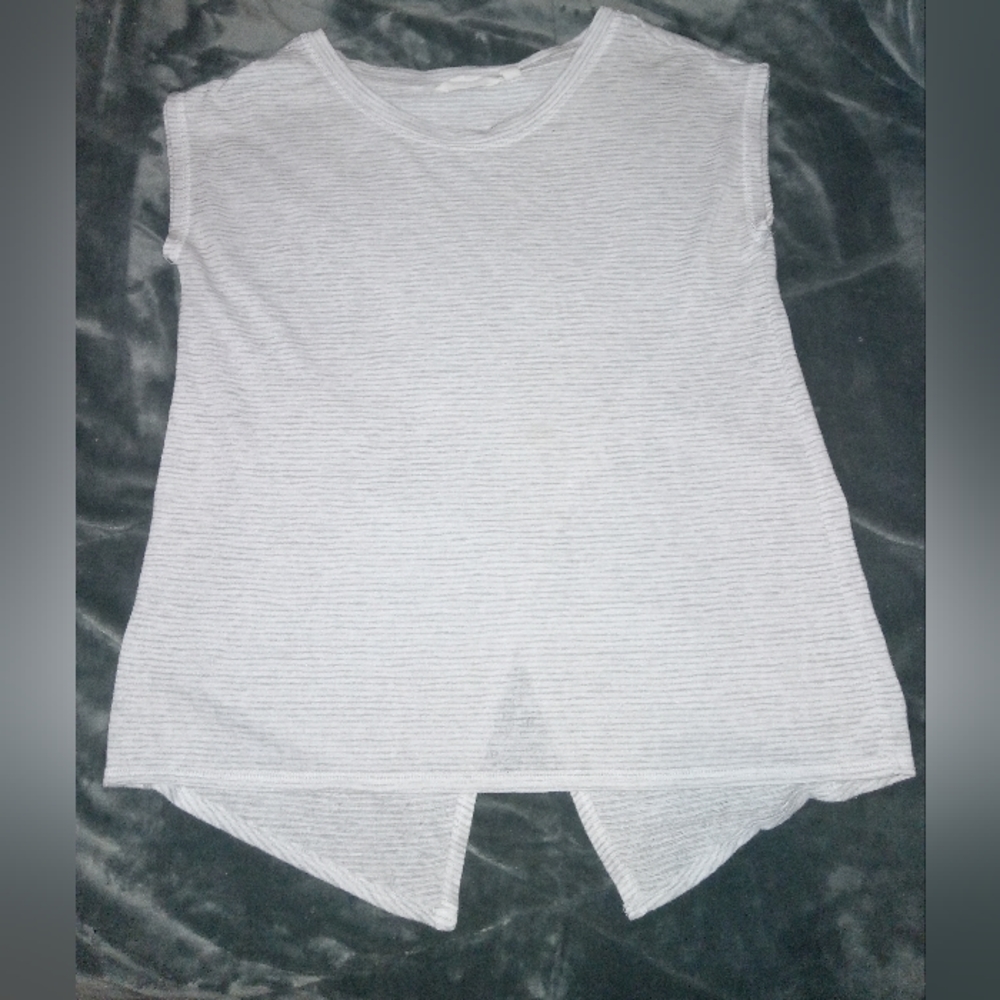 Athleta shirt